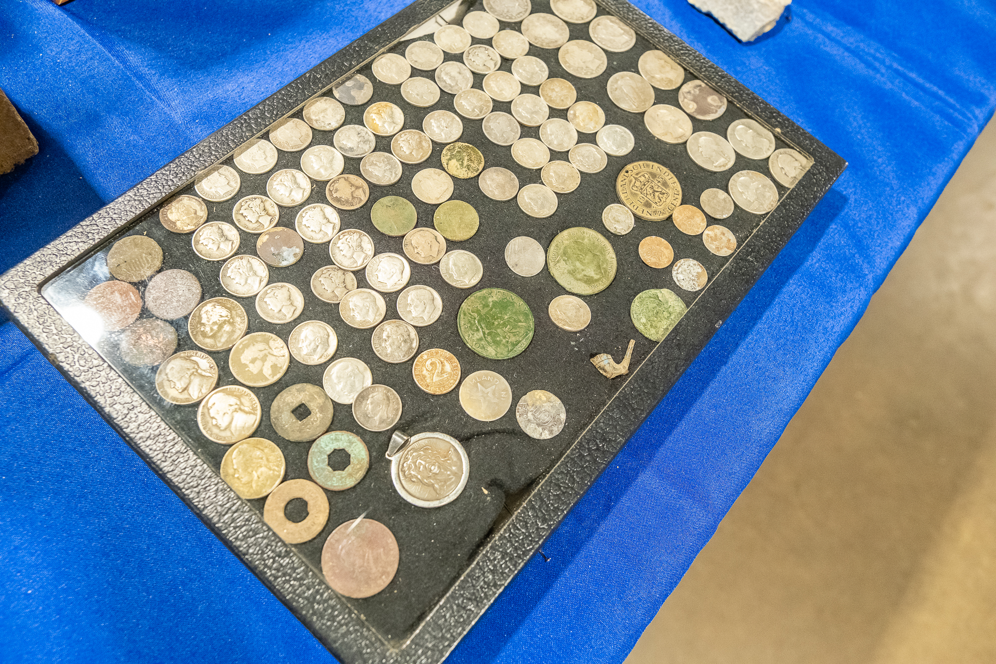 Uncovering history: Treasure hunters dig deep at Longview metal