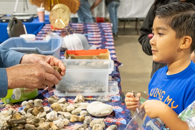 Uncovering history: Treasure hunters dig deep at Longview metal detecting show