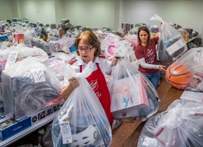 ‘We’re grateful’: Families receive gifts during Salvation Army Angel Tree event in Longview