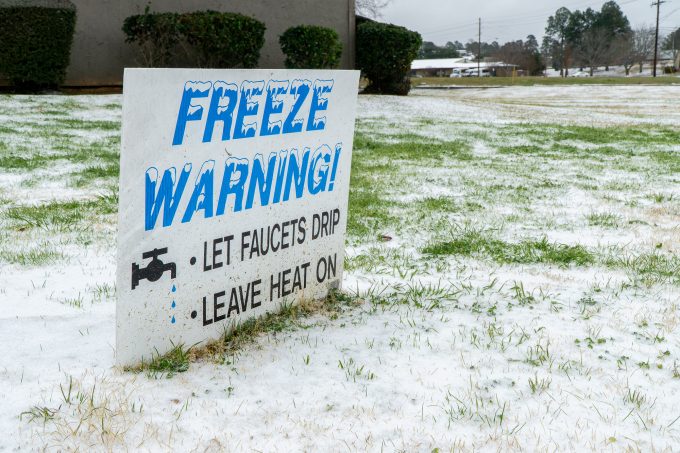 UPDATE: See list of East Texas school, public facility closures; power outages increase