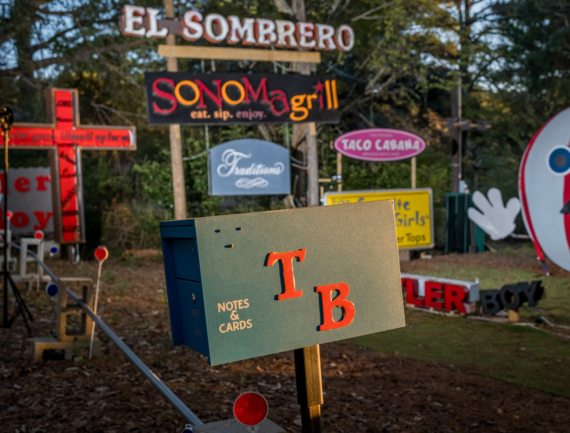‘Tyler Boy’ gives new life to signs of beloved businesses after closures 7 ‘Tyler Boy’ gives new life to signs of beloved businesses after closures 7